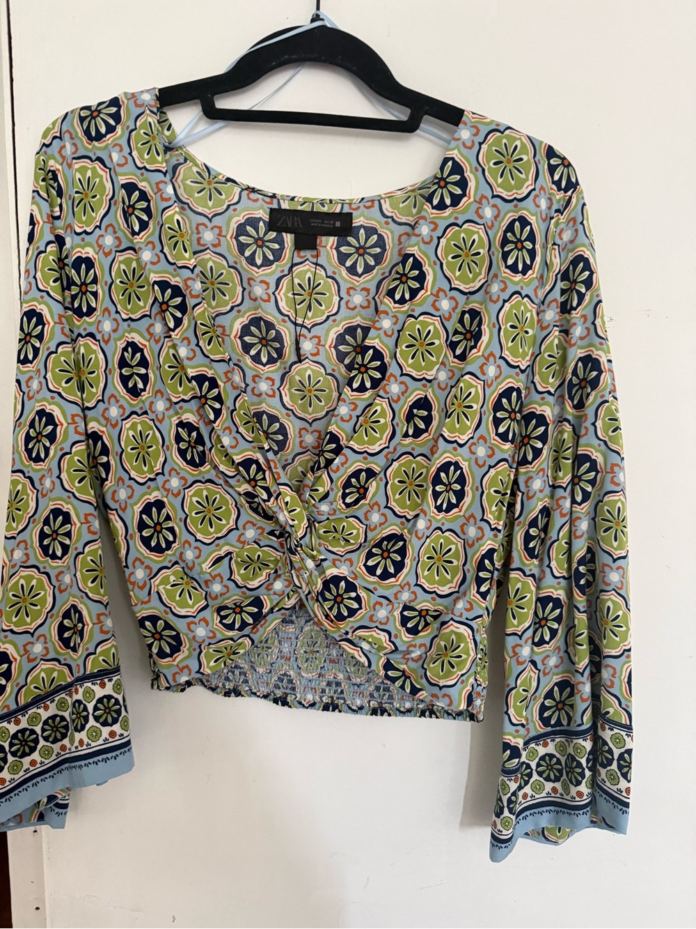 Zara Vila Printed Twist-Front Crop Top in Green Multi size L NWOT